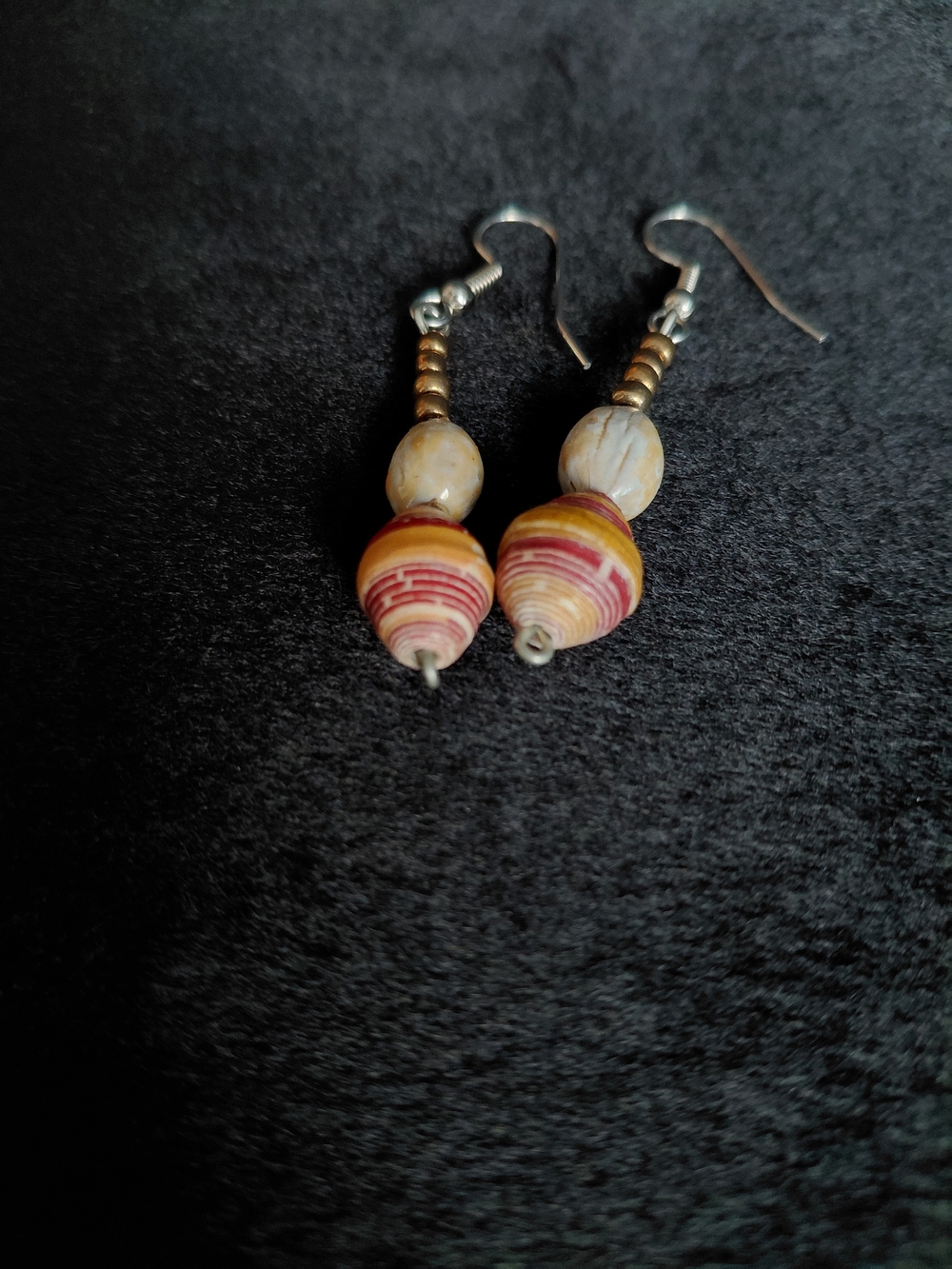 Paper bead earings - Picture 2 of 4